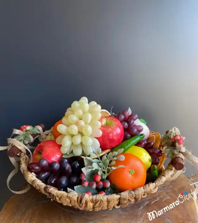 Yapay Meyve Sepetleri ile Dekorasyonda Şıklık ve Doğallık Bir Arada