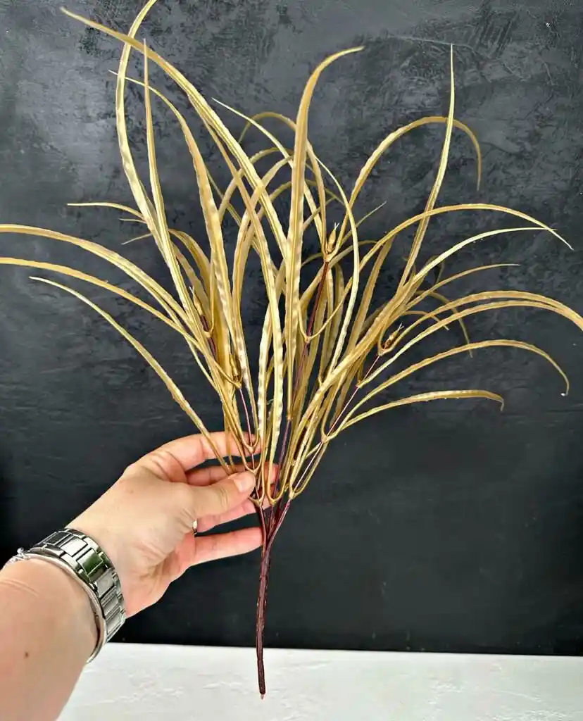 Yapay Uzun Çiçeklerle Dekorasyonun Güncel Trendleri ve Avantajları