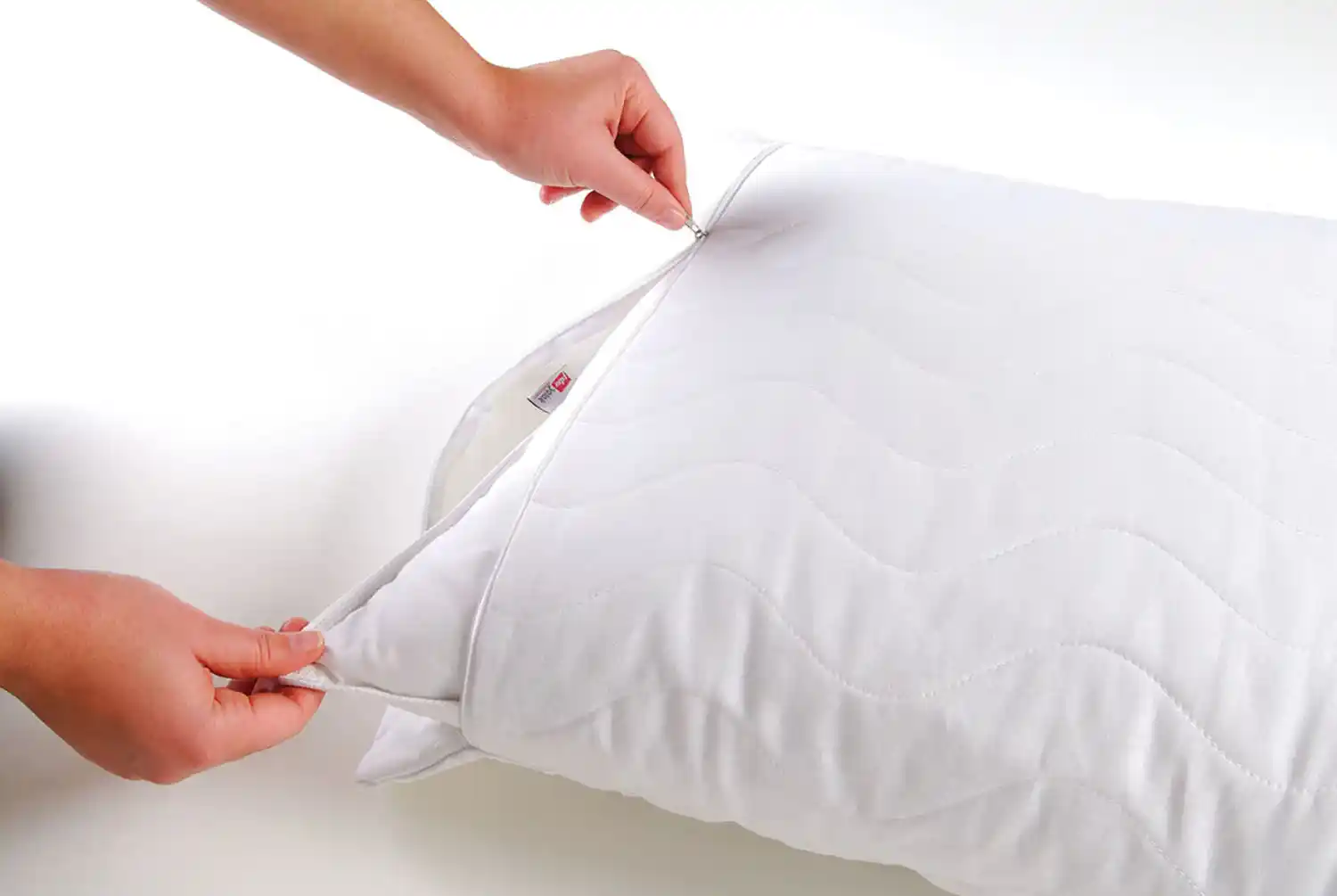 Yastık Alezleriyle Dekorasyonda Şıklık ve Konforun Mükemmel Buluşması