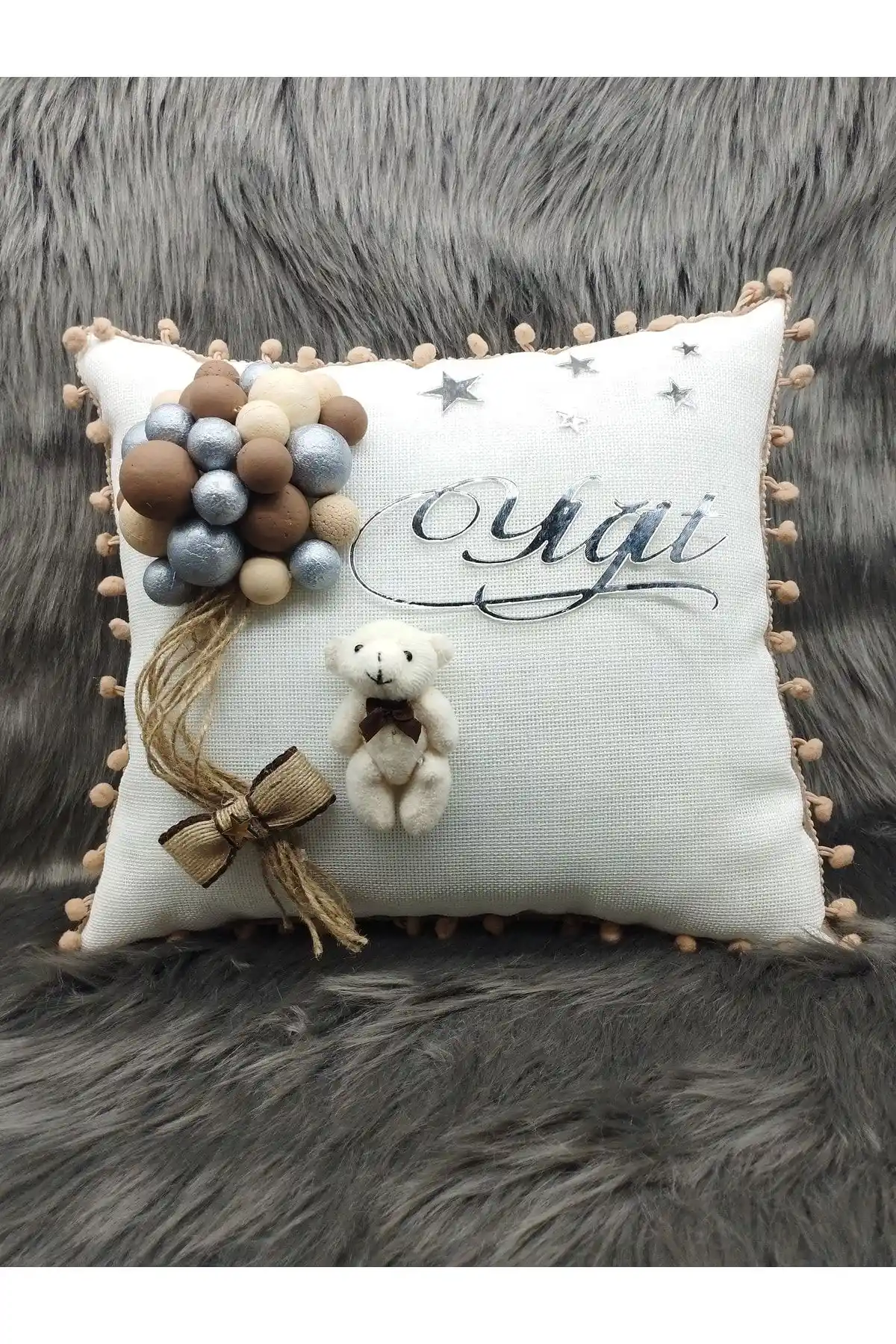 Yastık Bebek Dekorasyon Trendleri ve Fikirleri: Çocuk Odalarına Renk ve Sıcaklık Katın