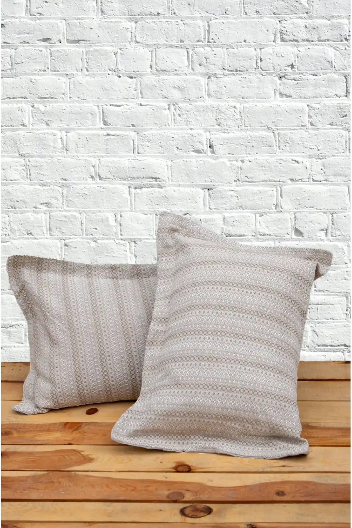 Yastık Kılıfı Dekorasyonunda Şıklık ve Fonksiyonelliğin Uyumuyla Modern Tasarımlar