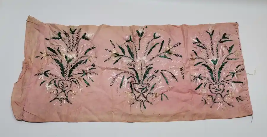 Yastık Yüzleri ile Dekorasyonda Şıklık ve Konforu Bir Arada Yaratma Rehberi