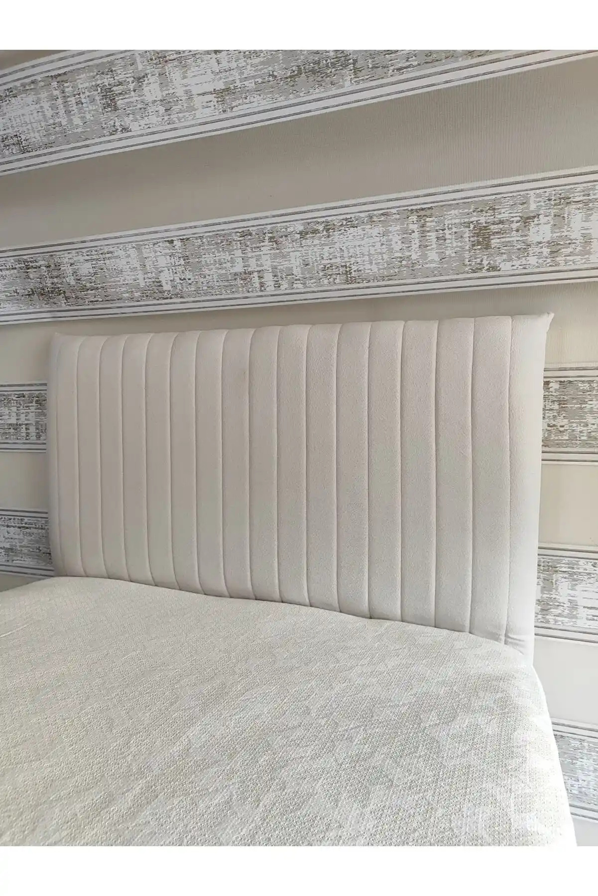 Yatak Başlığı Kılıfı ile Dekorasyonda Şıklık ve Konforu Yakalayın