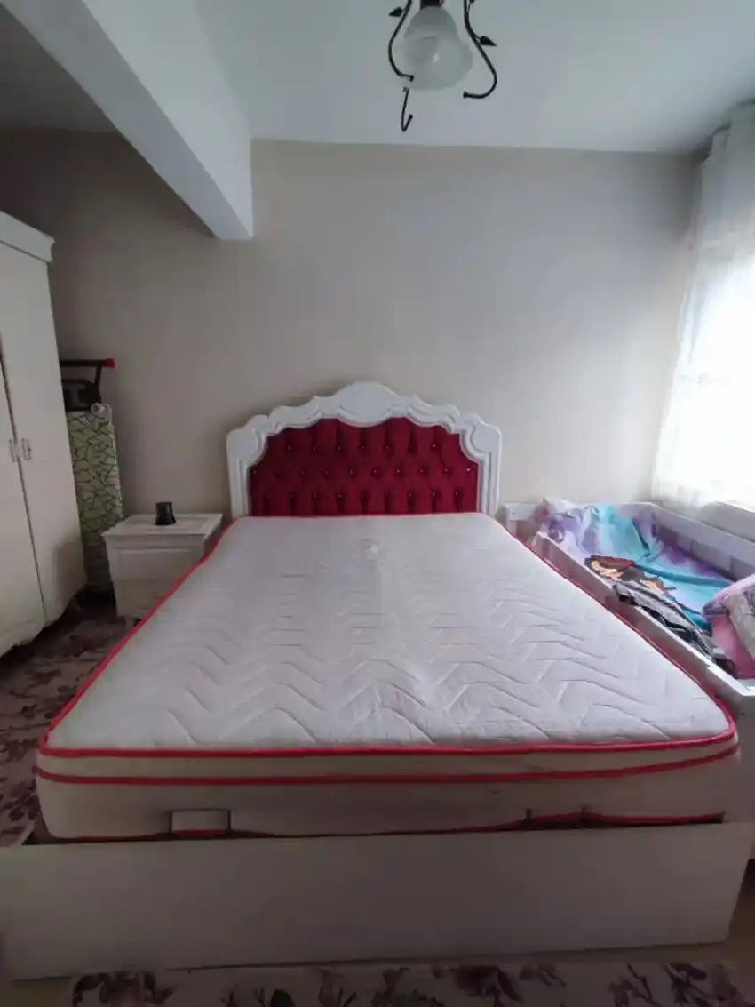 Yatak Başlığı ve Baza Dekorasyonunda Güncel Trendler ve İpuçları