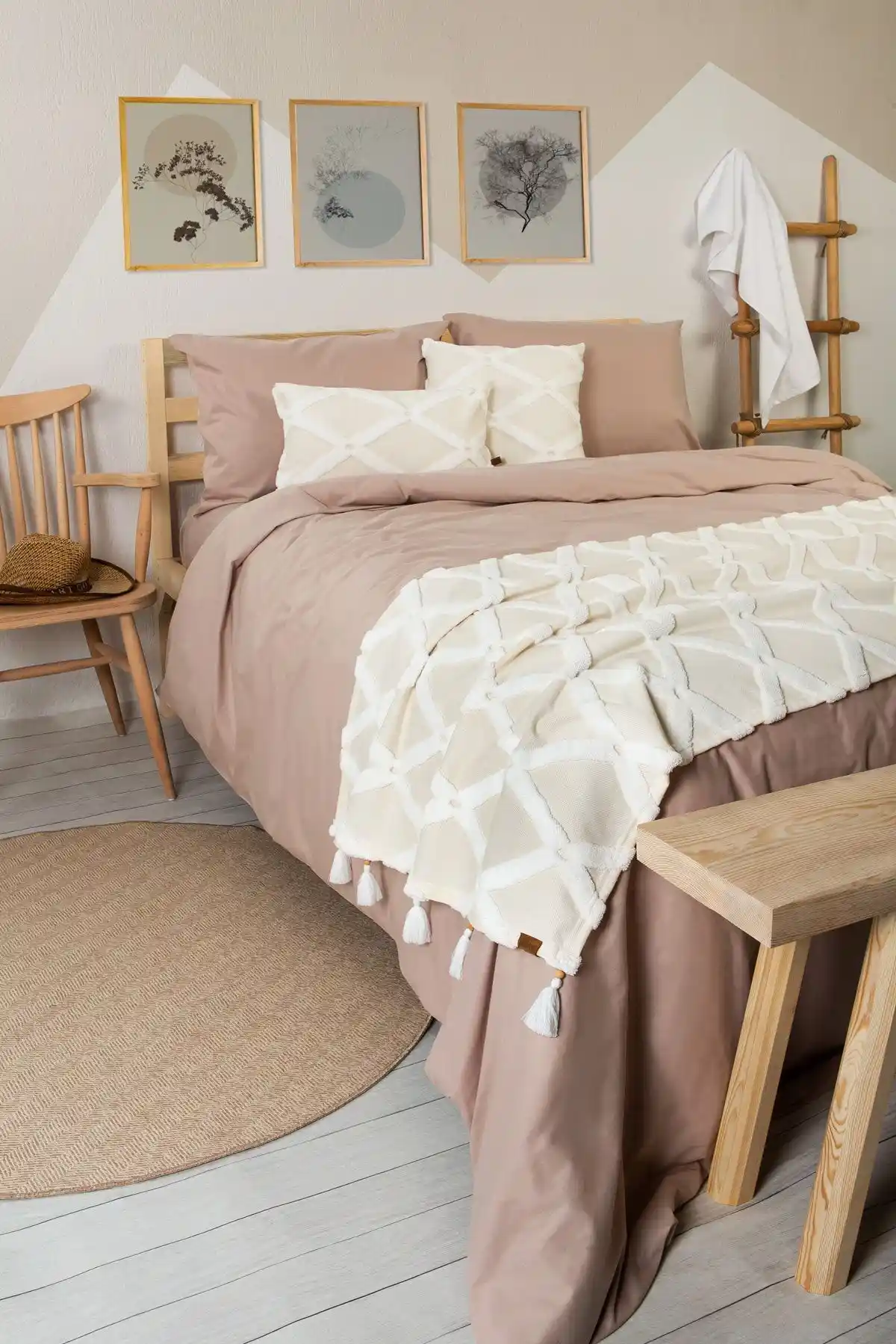 Yatak Odası Dekorasyonunu Geliştiren Panç Yatak Örtüsü Modelleri ve Seçim İpuçları