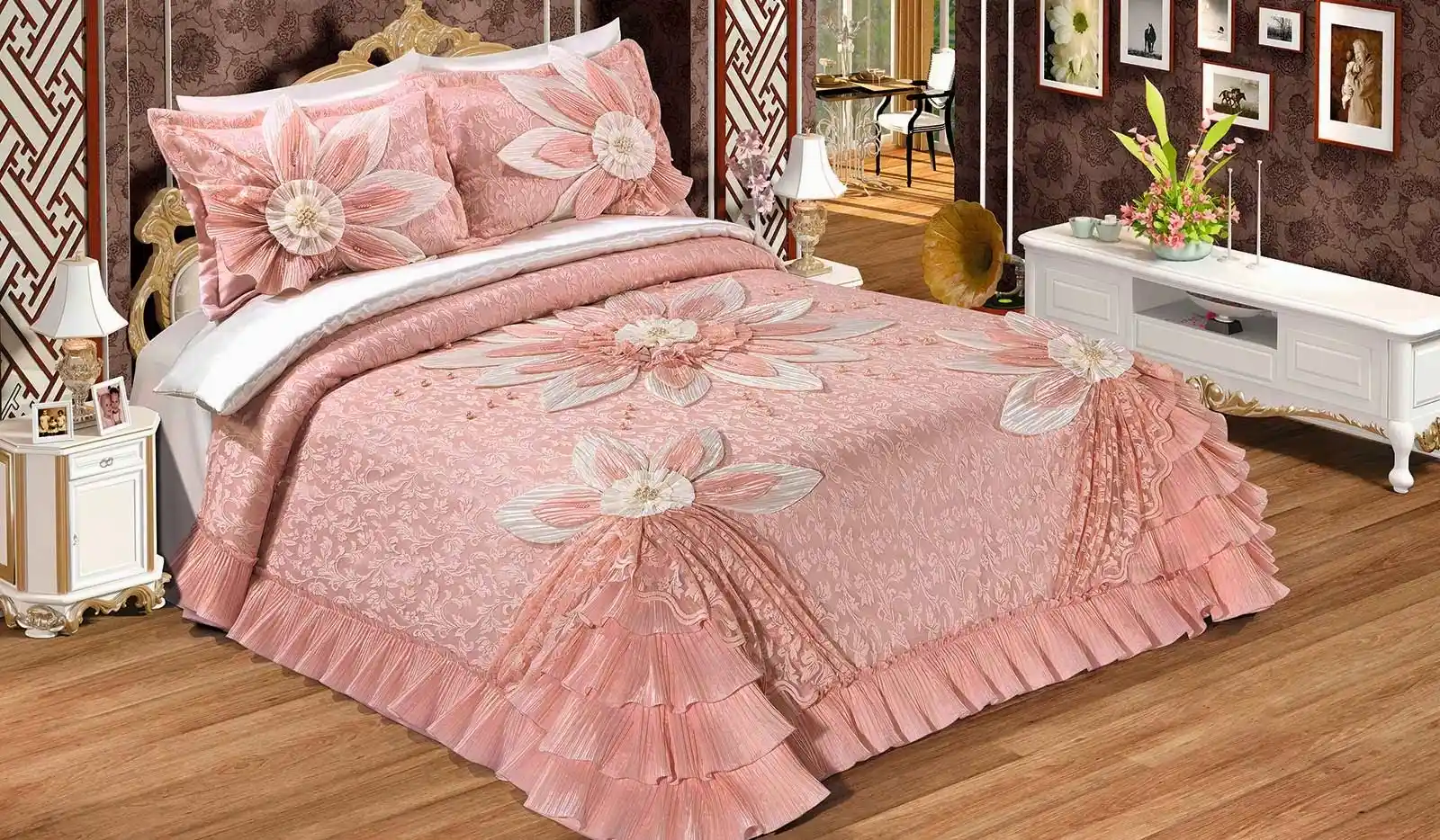 Yatak Örtülerinin Dekorasyondaki Önemi ve Stil İpuçları