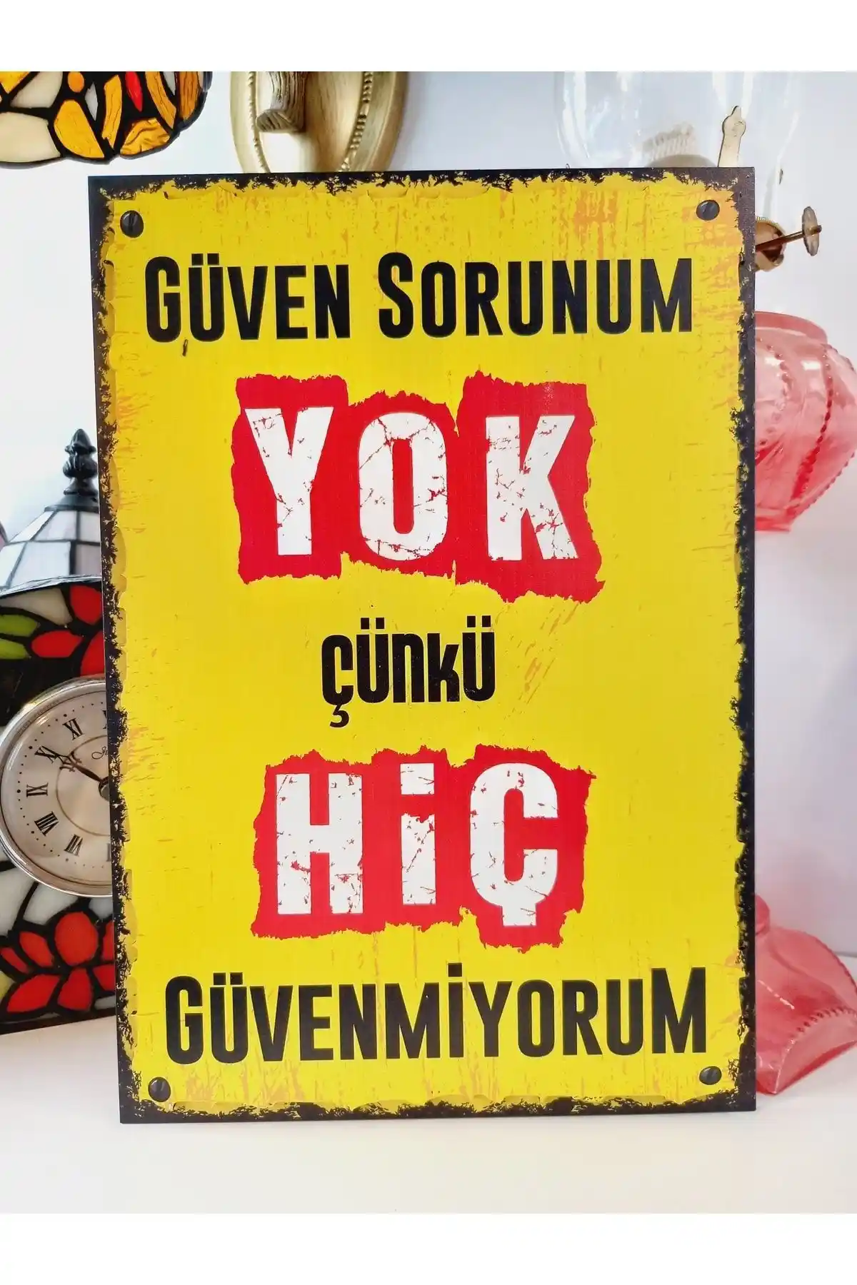 Yazılı Duvar Süsleri ile Mekânınıza Şıklık ve Anlam Katın