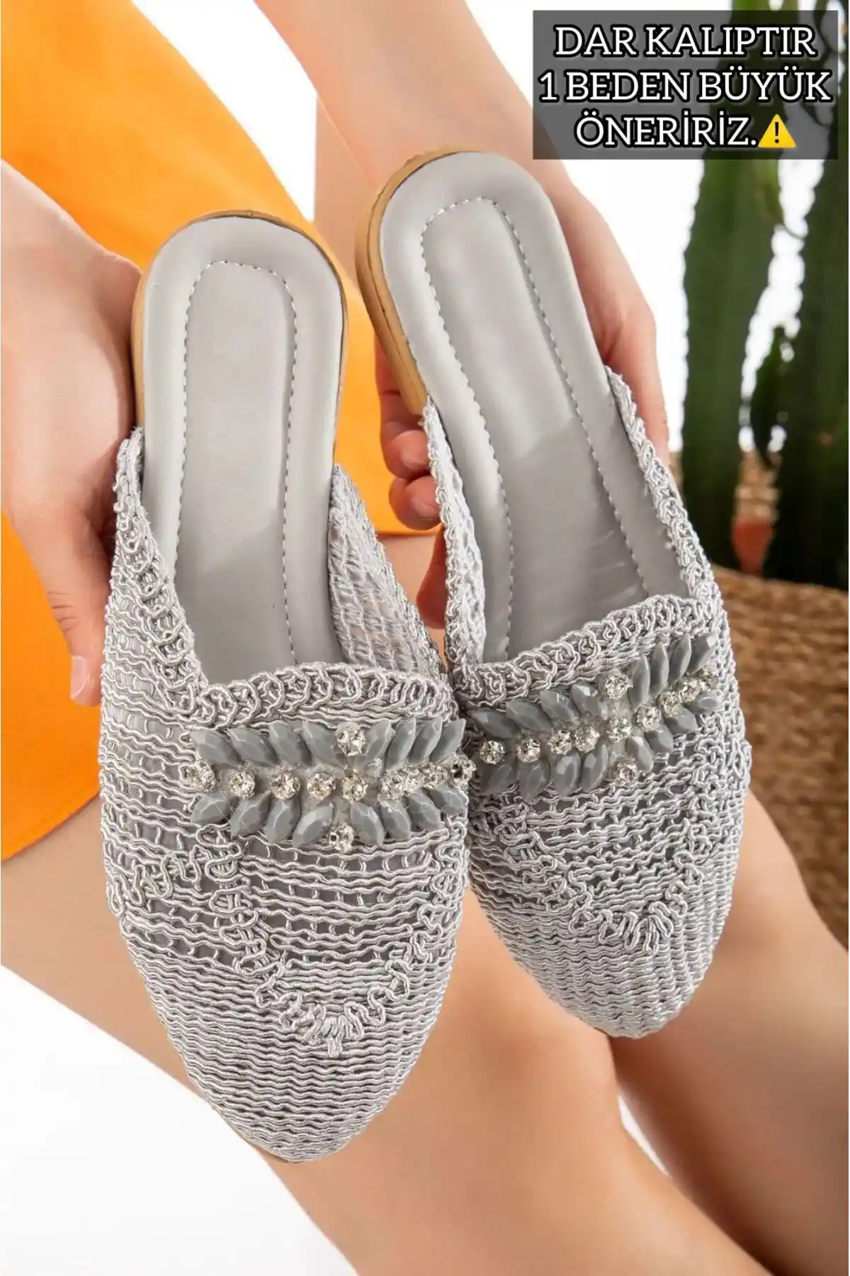 Yazlık Evler İçin Şık ve Konforlu Terlik Seçenekleri ve Dekorasyon İpuçları