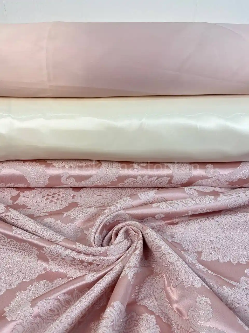 Yazlık Pike ile Dekorasyonda Şıklık ve Konforu Artıran Pratik İpuçları