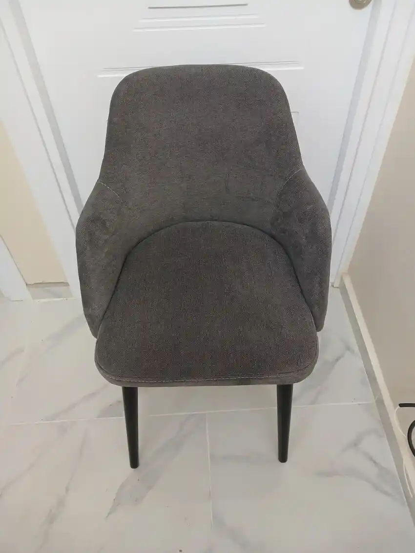 Yemek Masası Koltuğu Seçiminde Dekorasyon ve Konforun Uyumunu Sağlama Rehberi