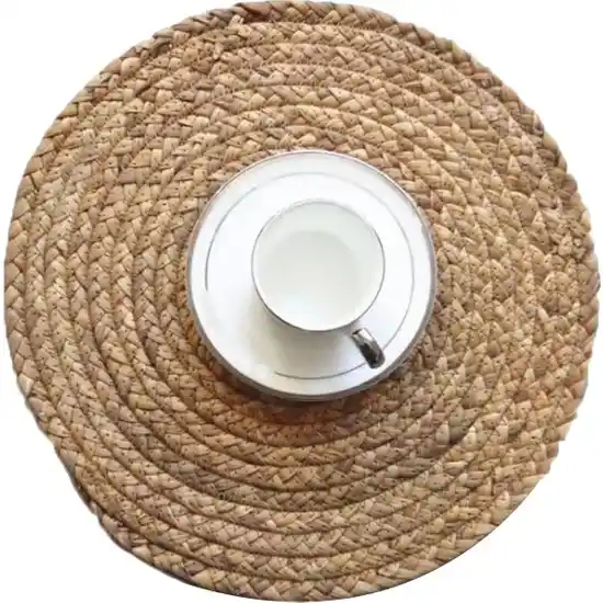 Yemek Servis Altlığı Seçenekleri ve Dekorasyonda Kullanım İpuçları