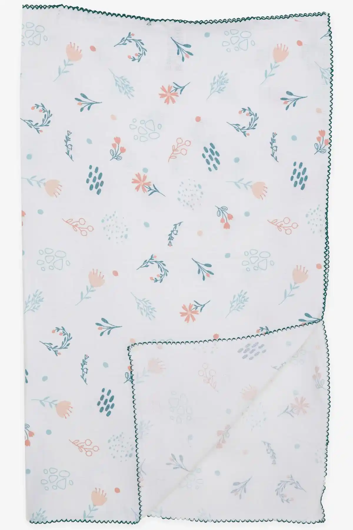 Yenidoğan Battaniyesi Seçimi ve Dekorasyonda Şıklık ile Konforun Buluşması