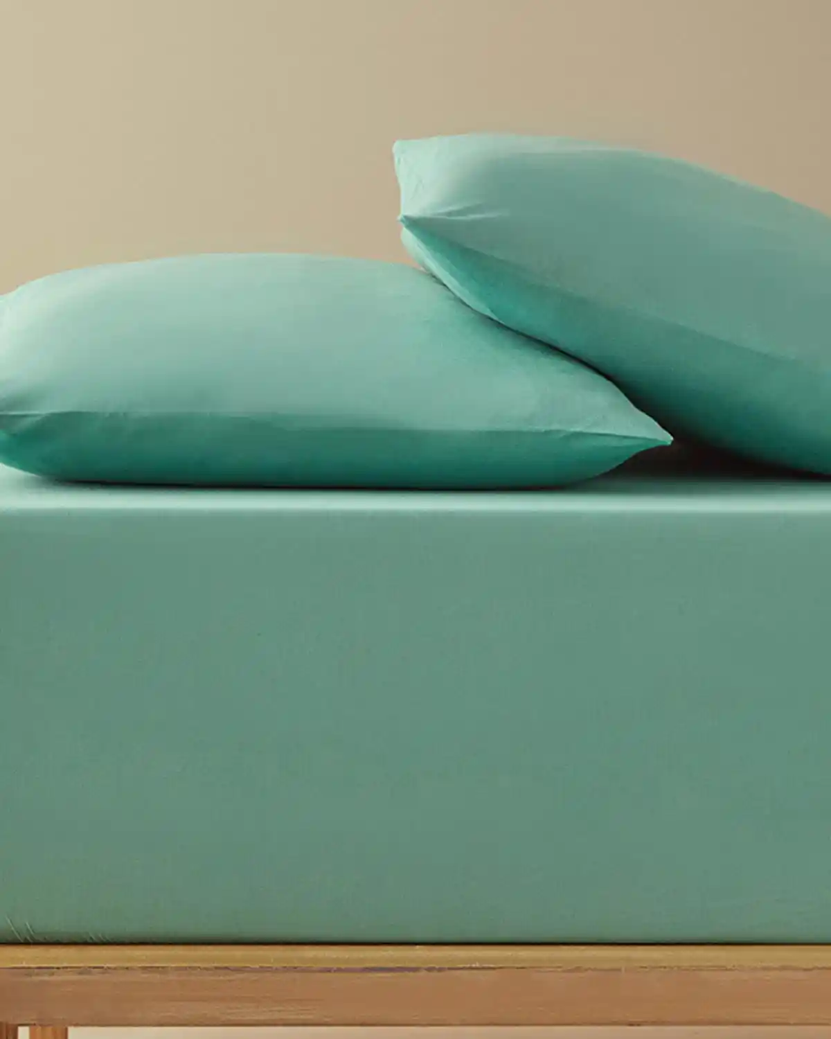 Yeşil Çarşaf ile Doğal ve Huzurlu Yatak Odası Dekorasyonu İpuçları ve Trendler