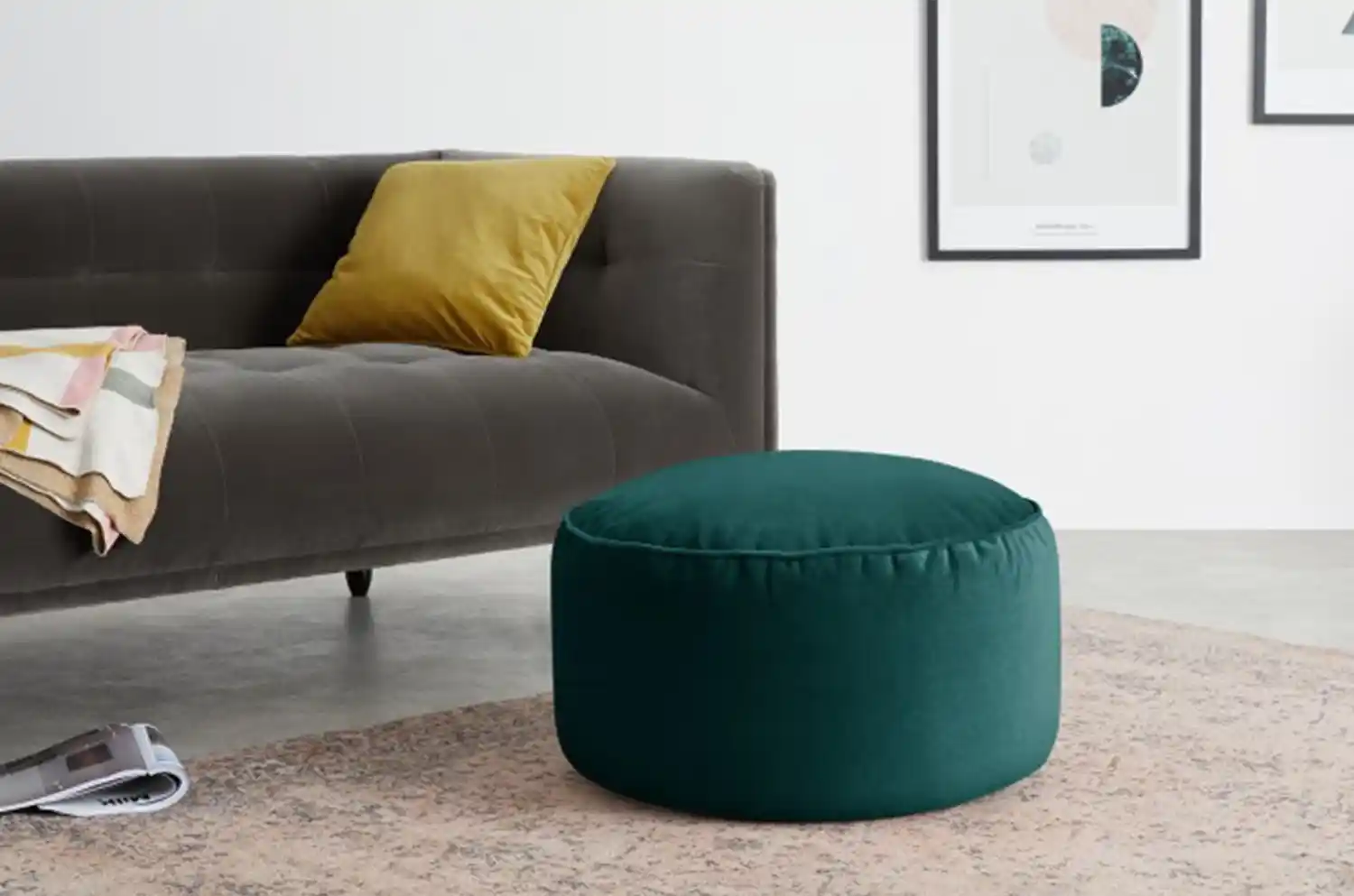 Yeşil Puf Dekorasyonda Renkli ve Fonksiyonel Bir Seçenek Olarak Kullanımı