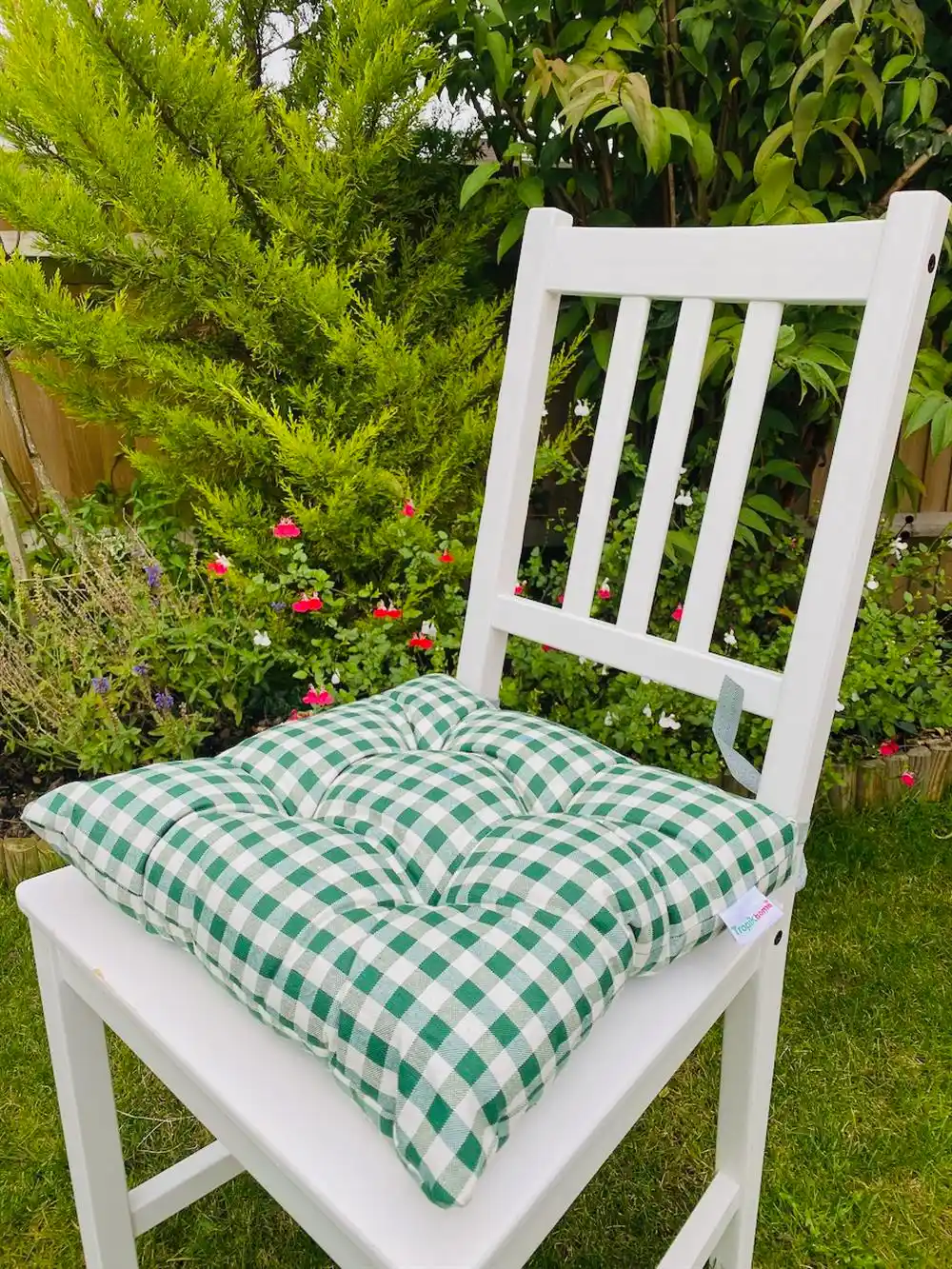 Yeşil Sandalye Minderleri ile Doğal ve Şık Dekorasyon Çözümleri