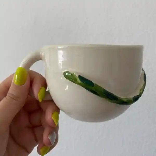 Yılan Motifli Fincanlarla Evinize Şıklık ve Anlam Katın Dekorasyon Trendleri