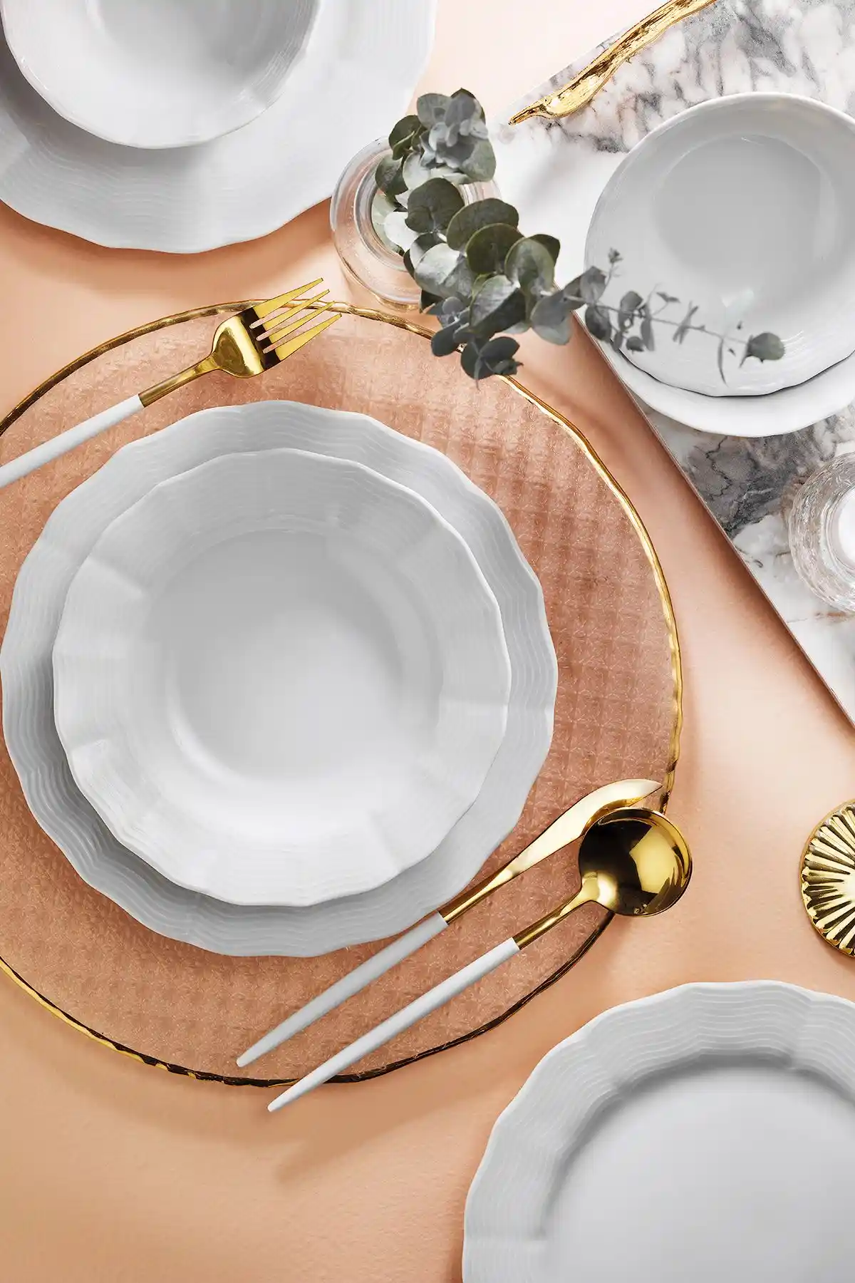 Yılzlı Yemek Takımlarıyla Dekorasyonda Zarafet ve Şıklık Yaratma Rehberi