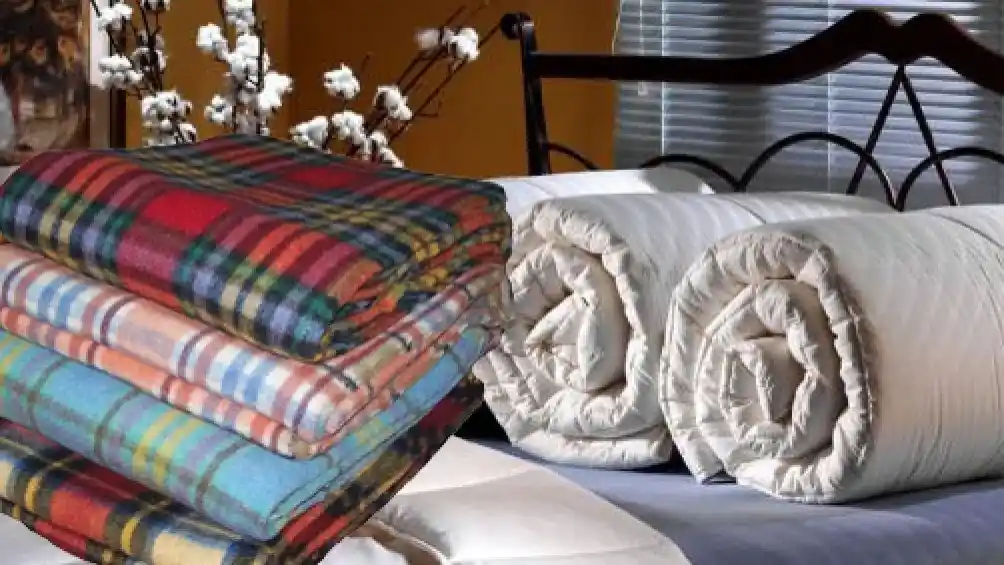 Yorgan ve Battaniyelerle Ev Dekorasyonunda Sıcaklık ve Şıklık Yaratma Rehberi