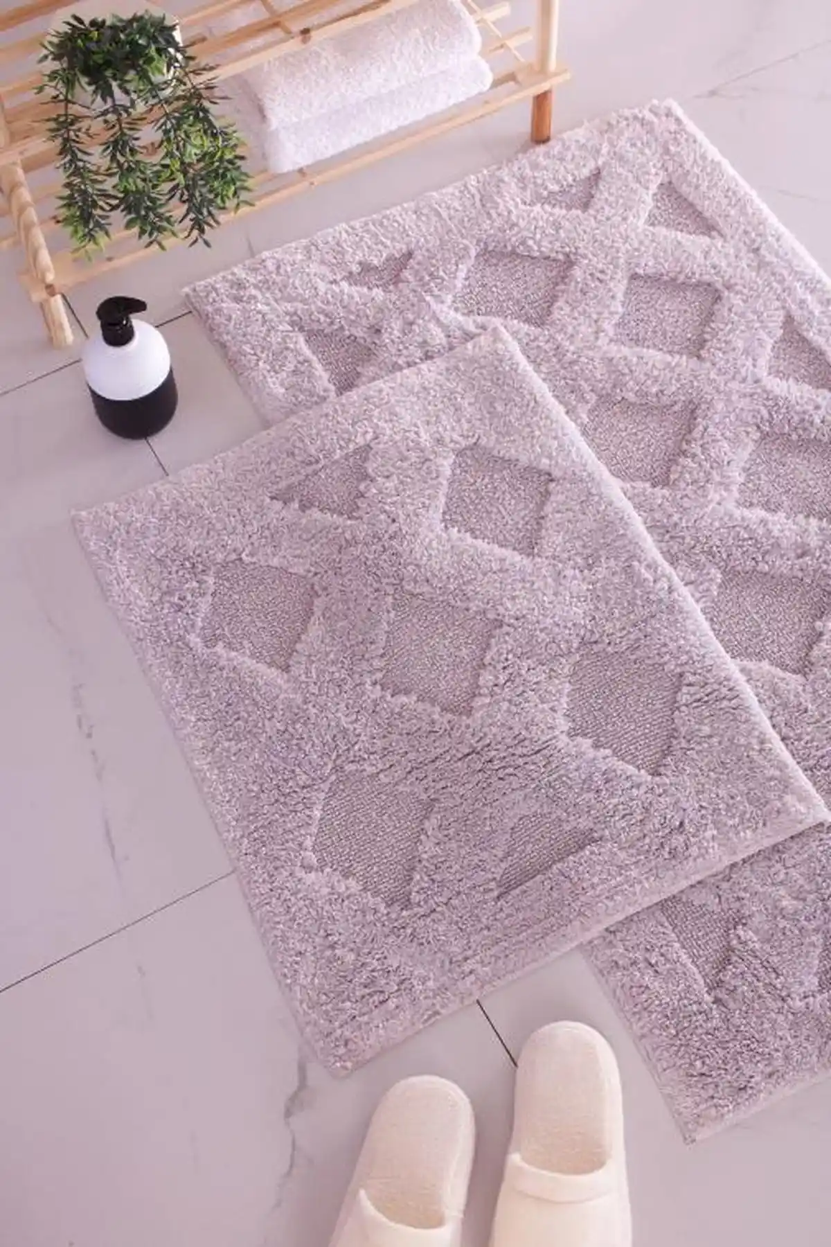 Yu<muş>ak Banyo Paspası Seçimi ve Dekorasyonda Kullanım İpuçları