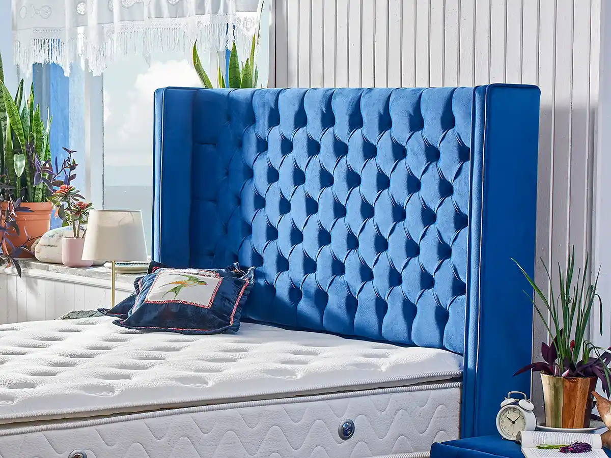 Yüksek Yatak Başlığı ile Yatak Odalarınıza Şıklık ve Fonksiyonellik Katın