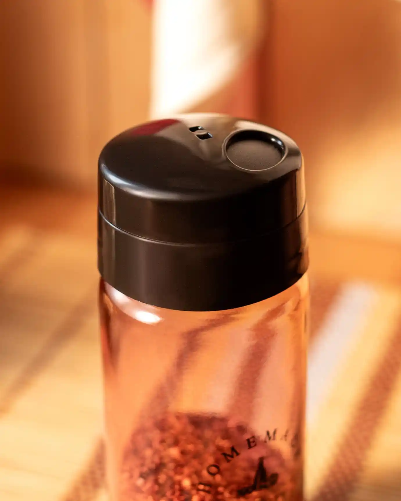 Yuvarlak Baharatlıklar ile Mutfak Dekorasyonunda Şıklık ve Fonksiyonellik Sağlama