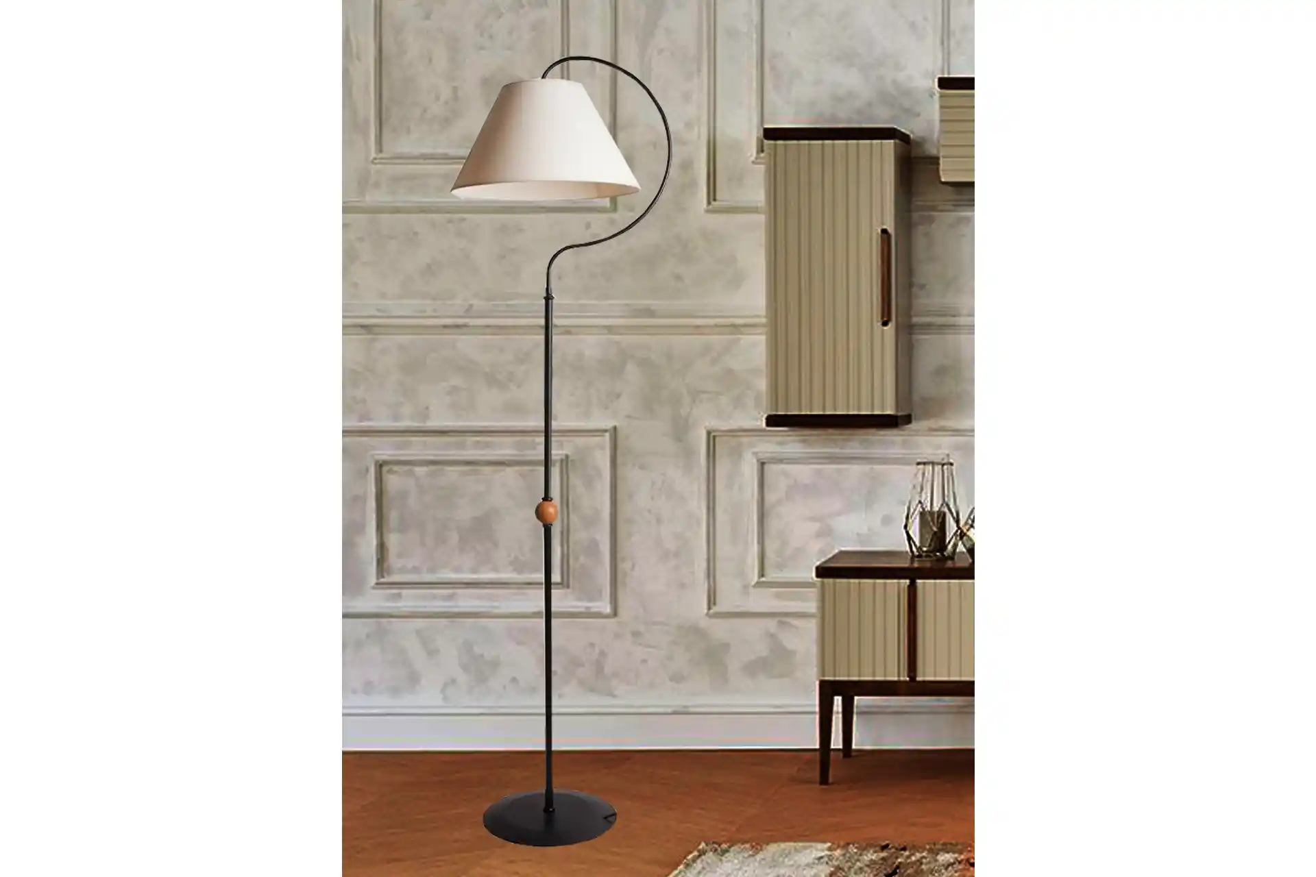 Yuvarlak Lambader ile Modern ve Şık Ev Dekorasyonunu Tamamlayın