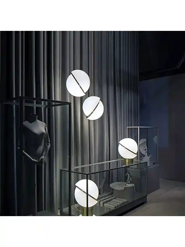 Yuvarlak Top Avize Dekorasyonda Şıklık ve Sadeliğin En Güzel Temsilcisi