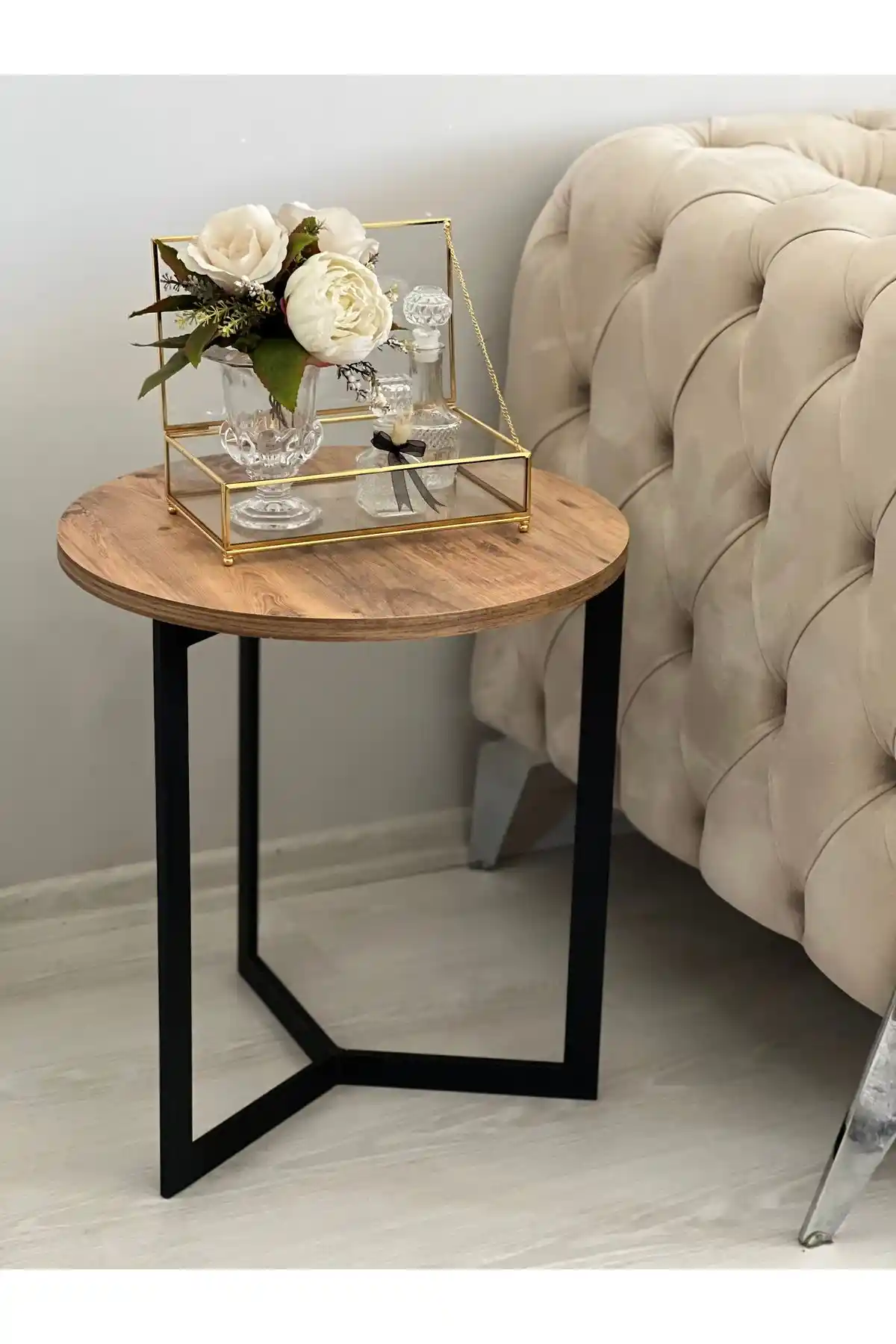 Yuvarlak Yan Sehpa ile Modern Dekorasyonda Estetik ve İşlevsellik Sağlayan Çözüm