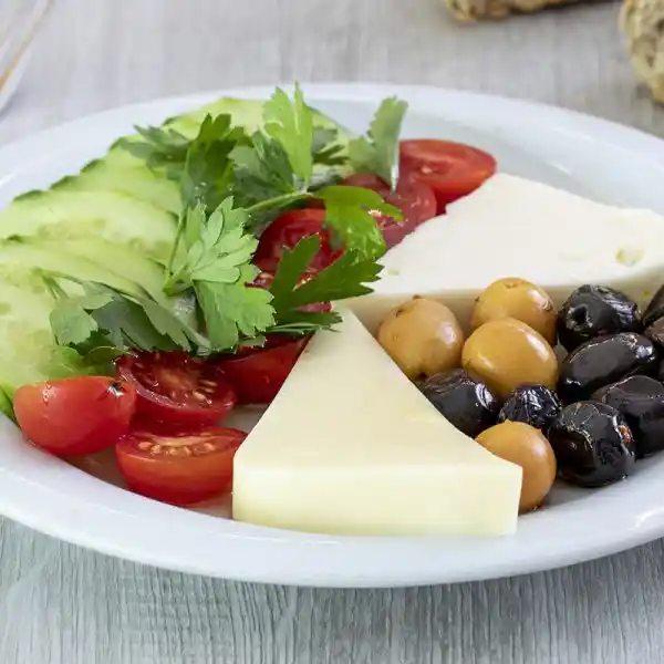 Zeytin Tabağı Dekorasyonda Şıklık ve Sağlığın Buluşma Noktası