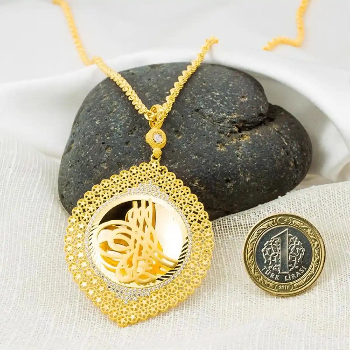 Zincirli Çerçeve ile Modern ve Vintage Tarzlarda Dekorasyon Fikirleri ve Uygulamaları