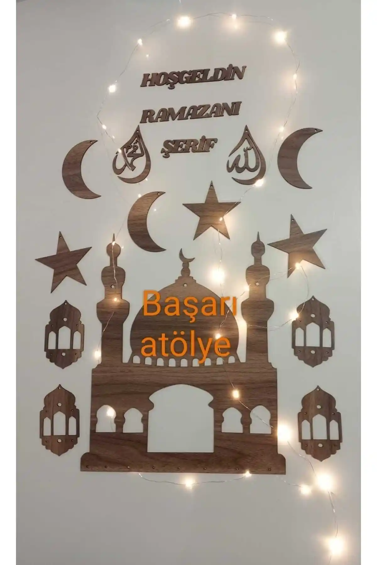 Geleneksel ve Modern Tasarıma Sahip Ahşap Işıklı Ramazan Süsü Ürün Tanıtımı ve Özellikleri