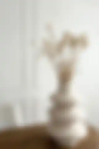 AngelDesign 10 Cm Minimal Twist Model Vazo: Estetik ve Dayanıklılık Bir Arada