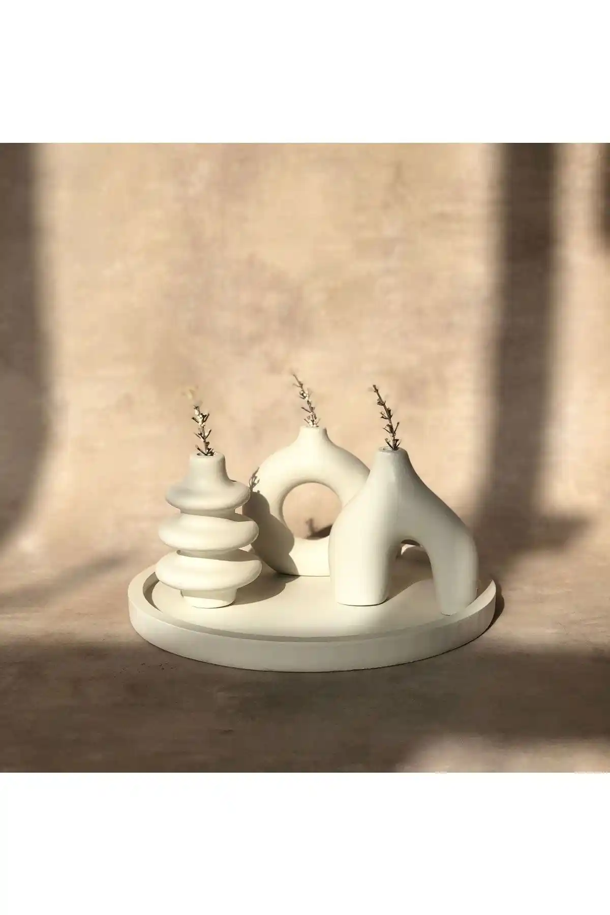 Beyaz Yuvarlak Tepsili 3'lü Mini Obje Seti ile Modern ve Estetik Dekorasyon