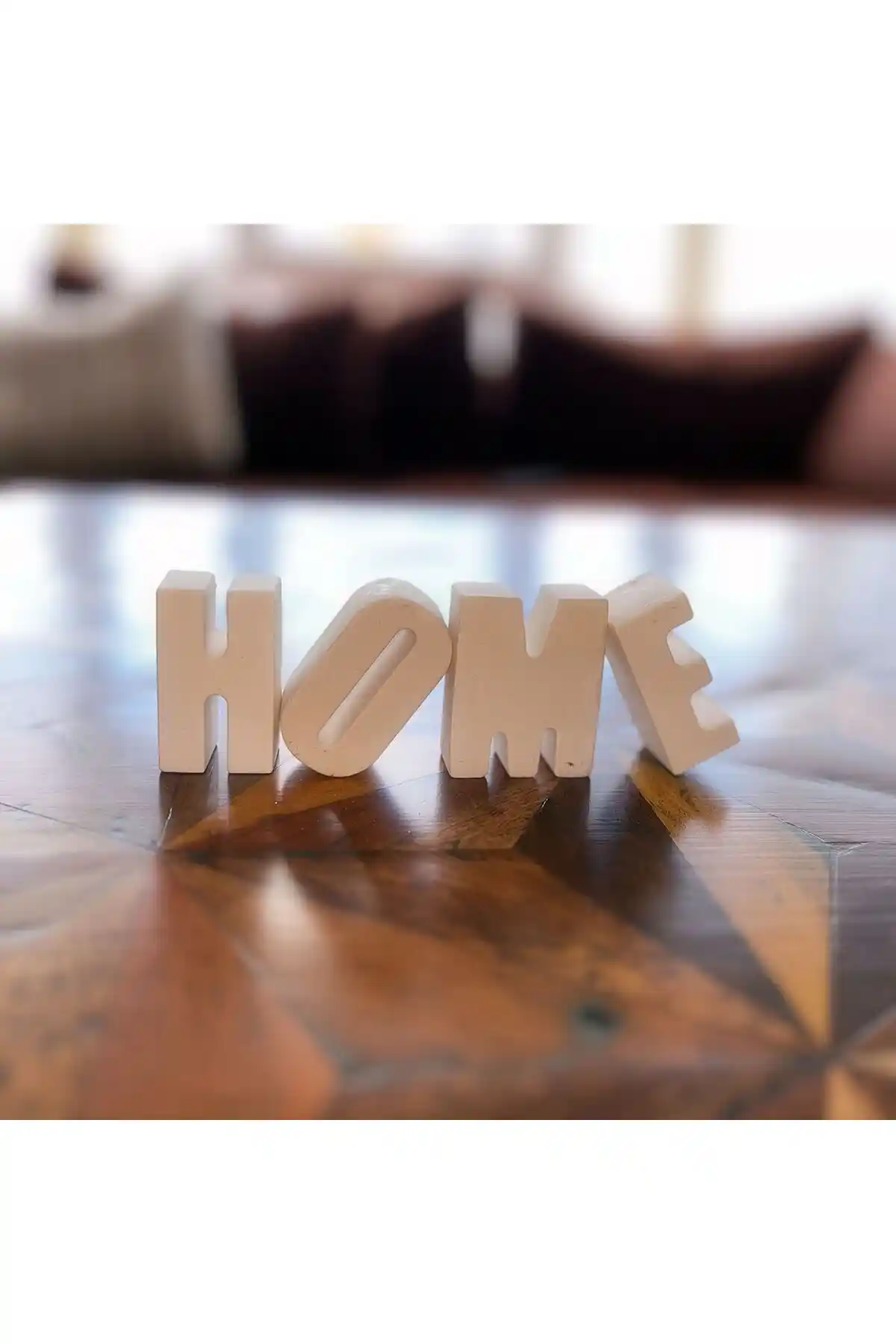 Gorgon Art Home Yazılı Biblo: Modern Tasarım ile Şıklığı Bir Araya Getirin