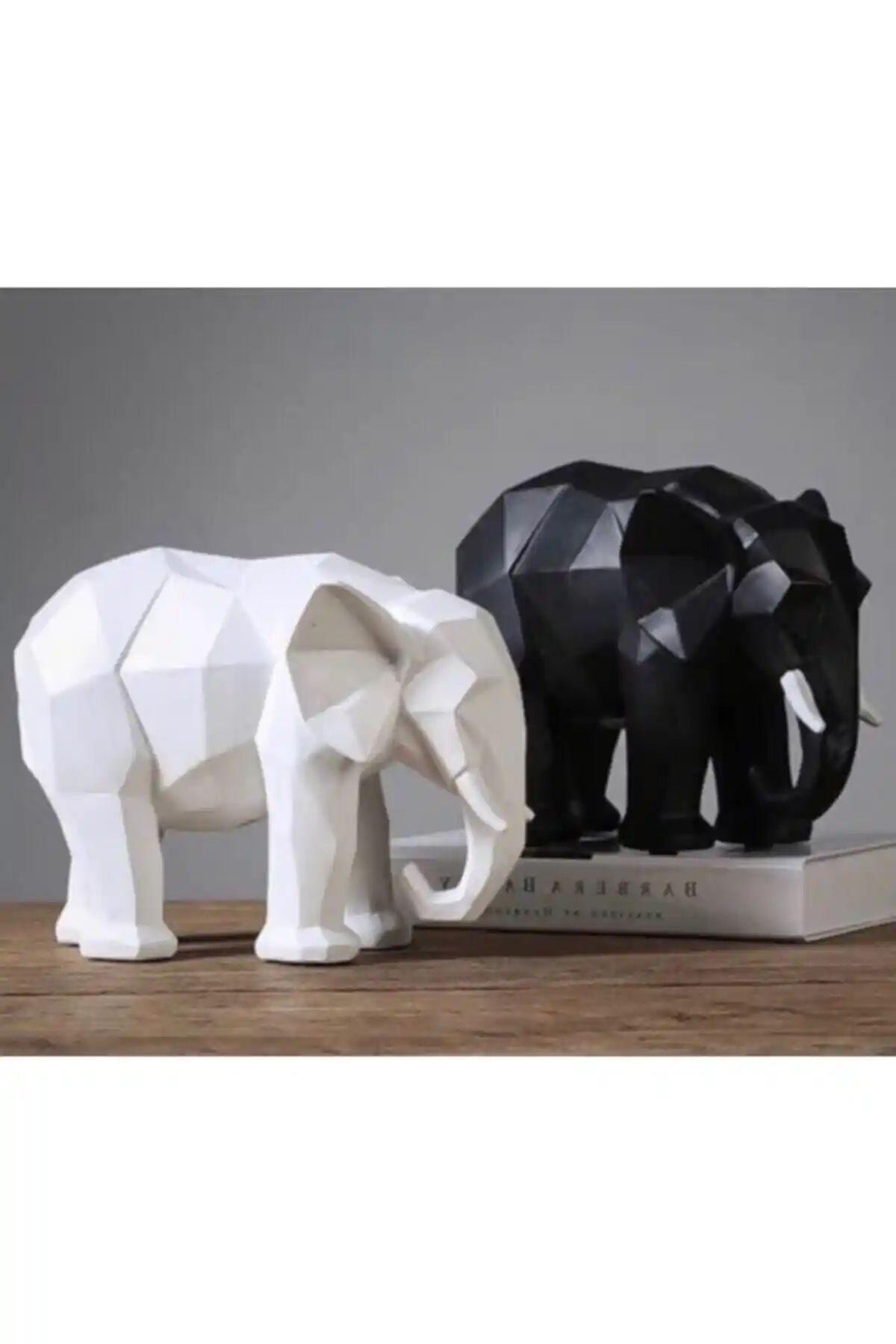 Kübik Fil Siyah: Modern ve Estetik Dekoratif Ürün ile Mekanlarınıza Şıklık Katın