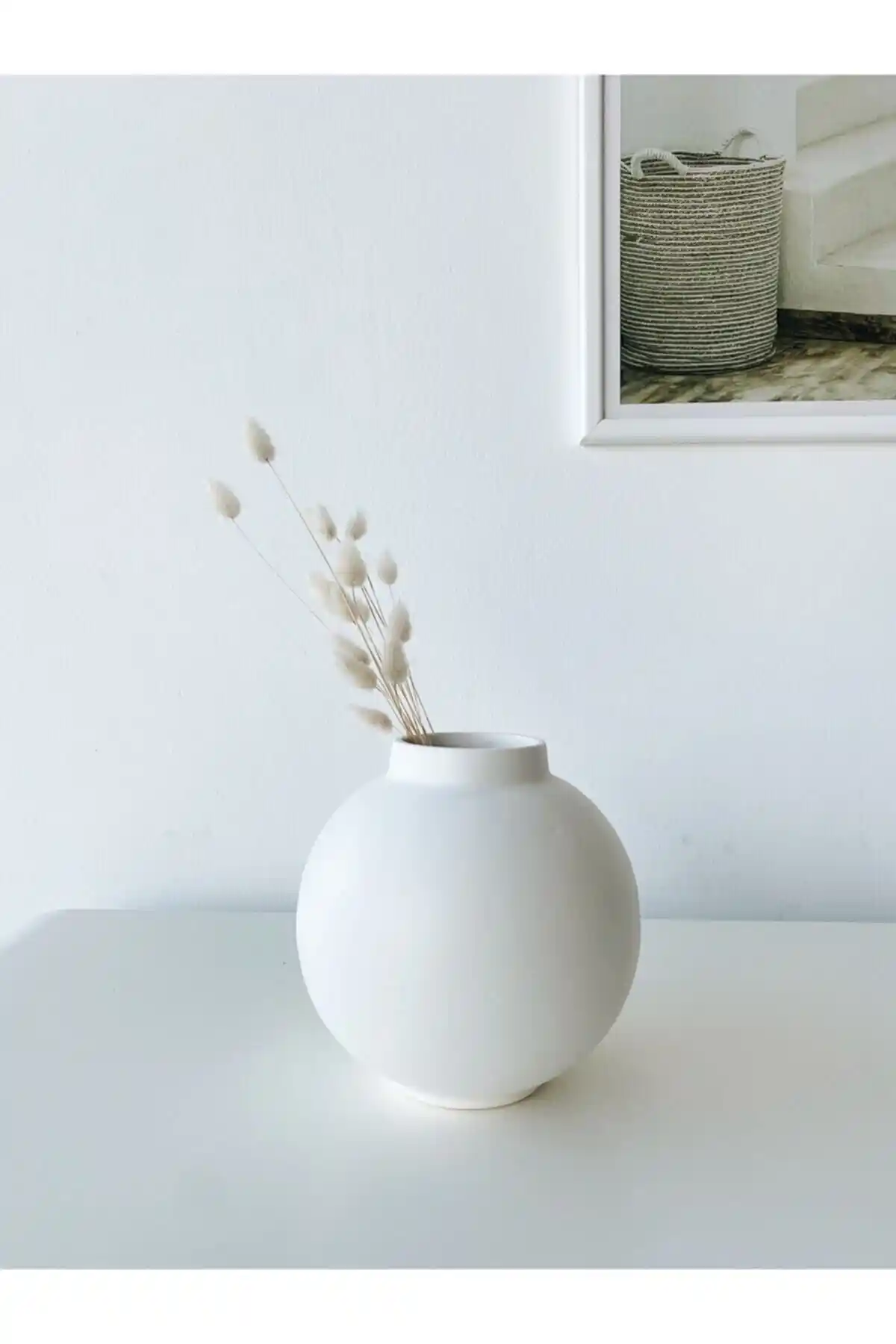 TROVE Topik Vazo: Minimalist Tasarım ile Şıklığı Birleştiren Seramik Ürün