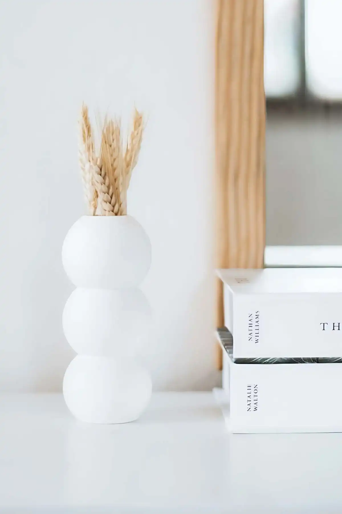 YAYBOX El Yapımı Beyaz Bubble Vazo: Estetik ve İşlevselliği Bir Arada Sunuyor