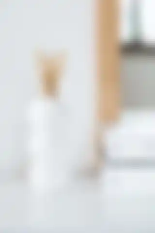 YAYBOX El Yapımı Beyaz Bubble Vazo: Estetik ve İşlevselliği Bir Arada Sunuyor