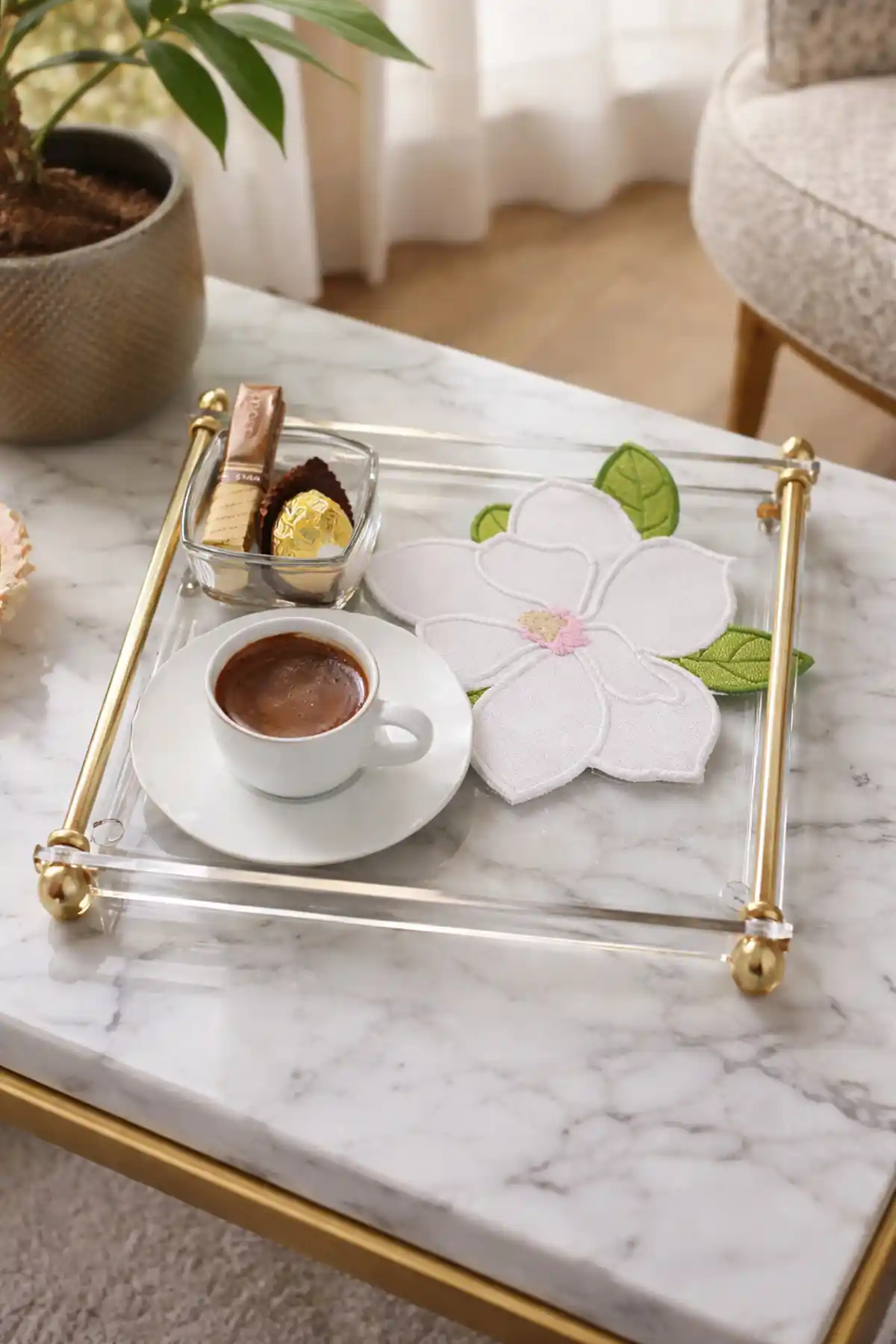 İnnossa %100 Pirinç Boru Kulp ve Şeffaf Pleksi Tek Kişilik Sunum Tepsisi