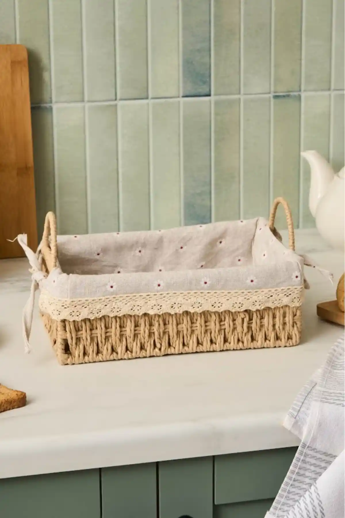 Karaca Daisy Ekmek Sepeti Vizon 25 cm: Şık ve Fonksiyonel Ahşap Mutfak Aksesuarı