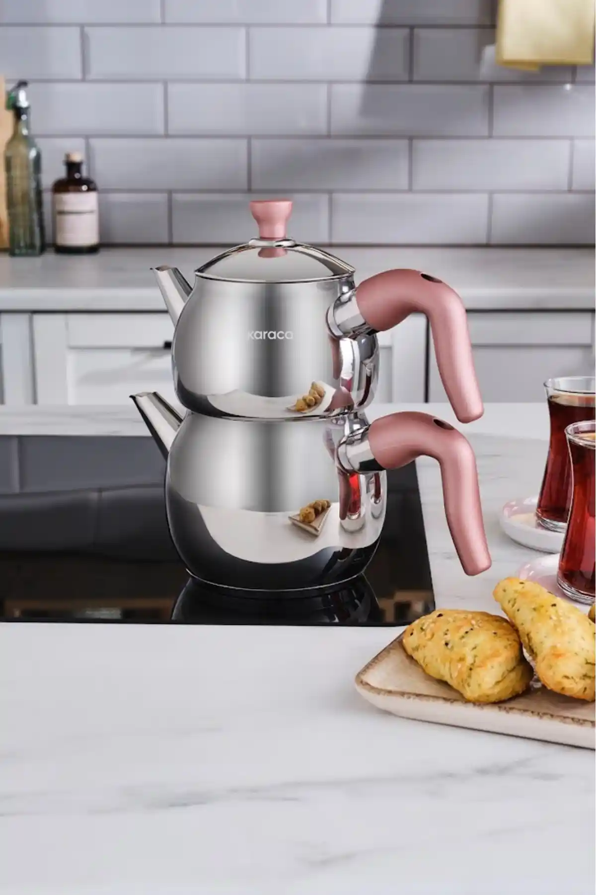 Karaca Maya İndüksiyon Tabanlı Mini Çaydanlık Takımı ile Şık ve Fonksiyonel Çay Keyfi