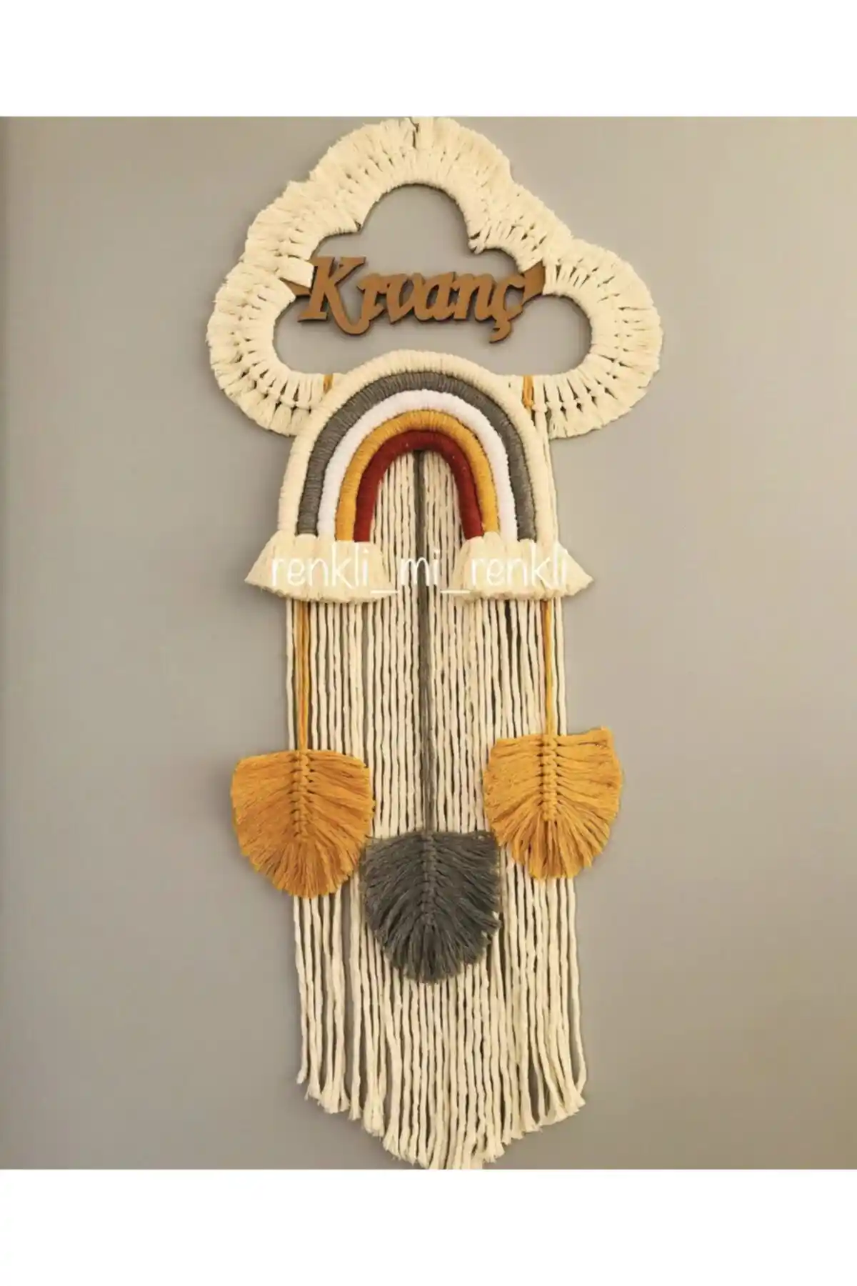 Renkli Mi Renkli Tasarım Dünyası Makrome İsimli Kapı Süsü ile Estetik ve Dayanıklılık