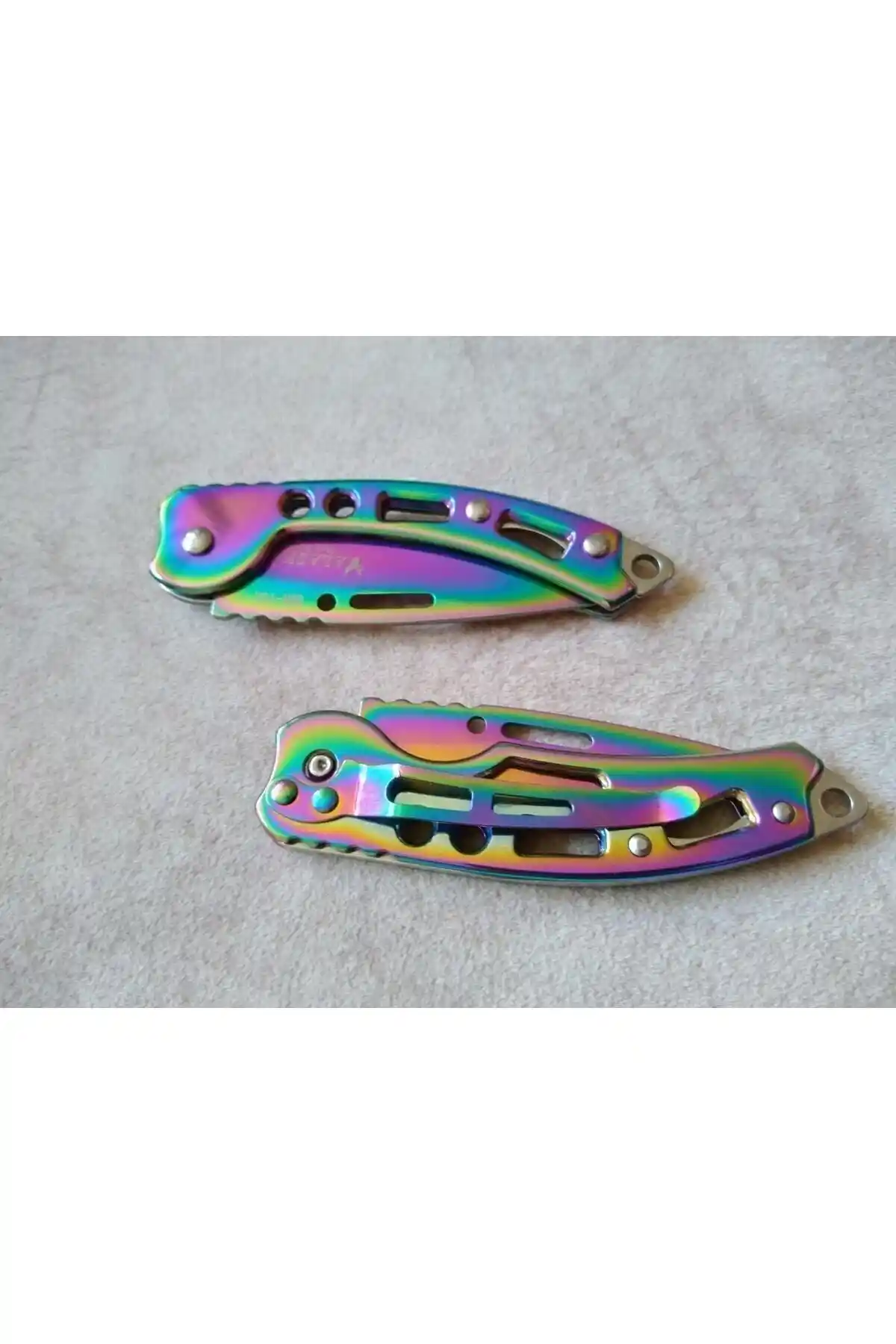 Alaska Kamp Çakıları Karşılaştırması: Mem Store ve Şafak25 Sdr-10 özellikleri ve kullanıcı yorumları