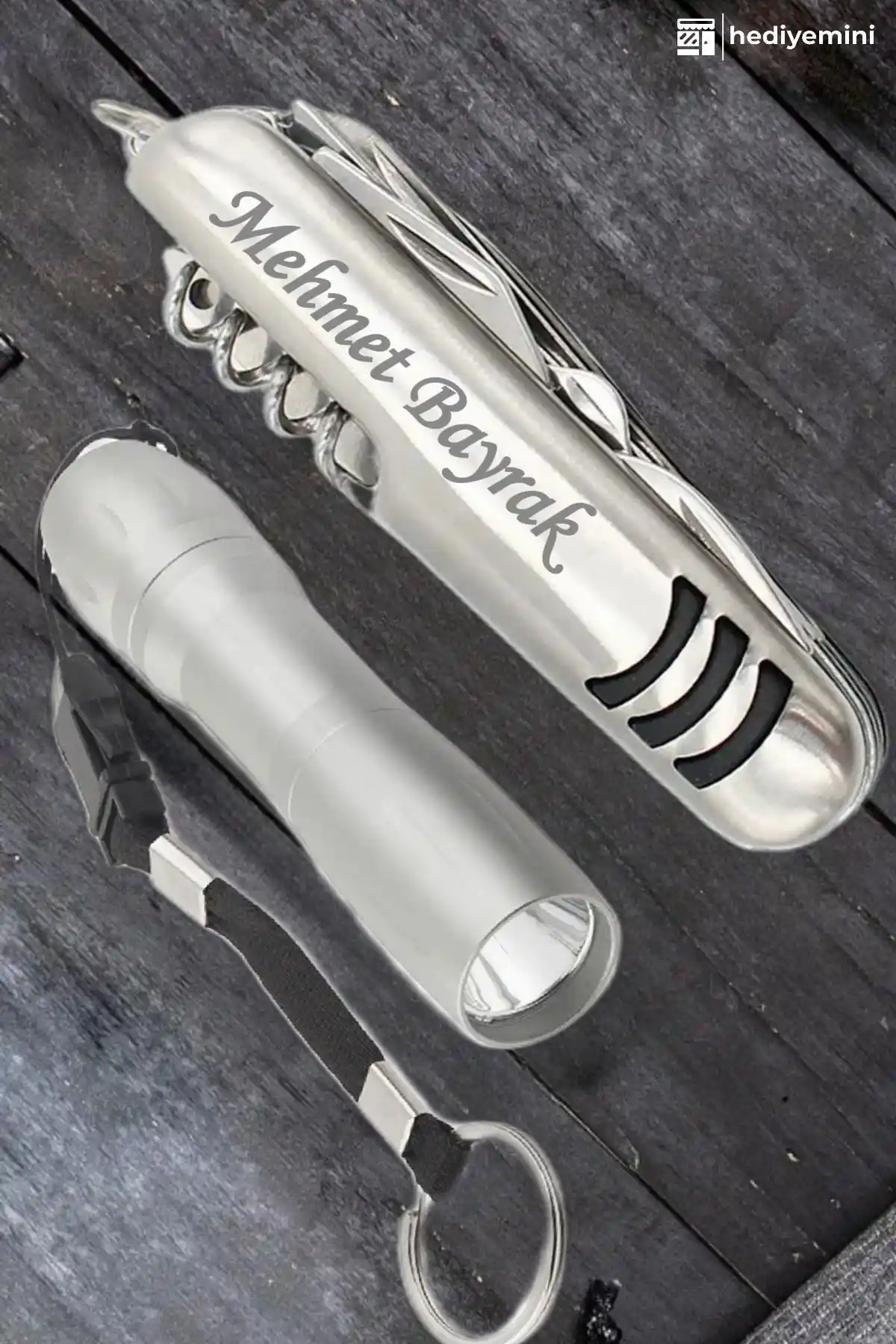 Çok Fonksiyonlu Çakı Setleri Karşılaştırması: Megame ve Tasarım Evi Ürünleri Analizi