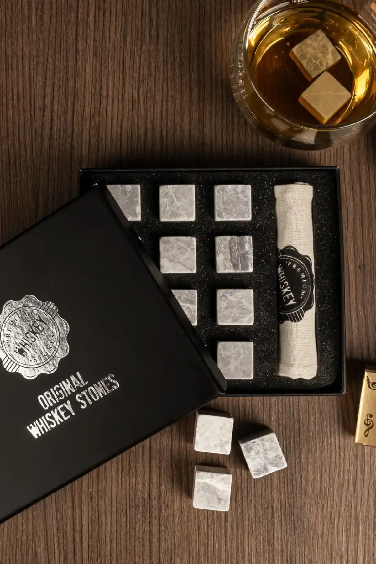 Hediyesepeti Atlantis ve Pinecone Viski Taşı Setleri Karşılaştırması
