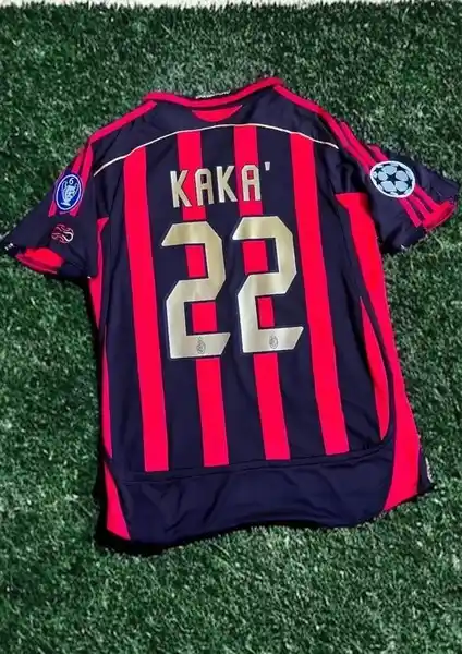 AC Milan 06/07 Kaka Retro Forması Türkiye Üretimi Nostaljik Futbol Giysi