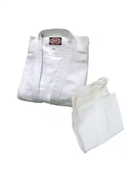 Cyclone Elbise Karate: Başlangıç Seviyesi Sporcular İçin Uygun, Dayanıklı ve Ekonomik Karate Giysi Seçeneği