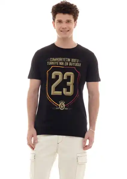 Galatasaray 2023 Şampiyonluk Temalı Lisanslı T-shirt Yüksek Kalite ve Rahatlık Sunar