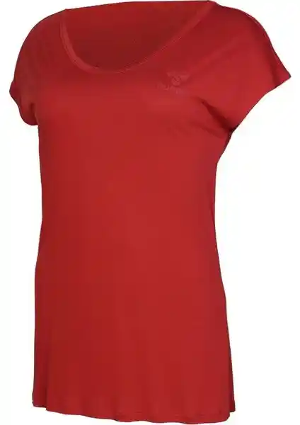 Hummel Jeremih Kadın Tişört ve Atlet Modeli: Modern ve Konforlu Tasarım Özellikleri