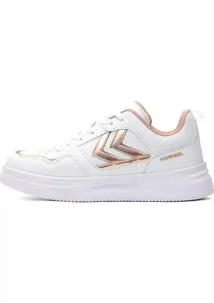 Hummel Kadın Spor Ayakkabısı: Şıklık ve Konforu Bir Arada Sunan Modern Tasarım